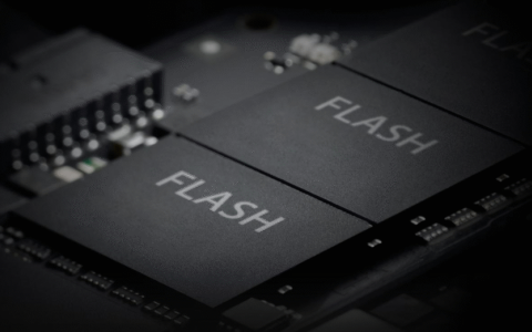 Flash存储器的原理、特性与应用场景